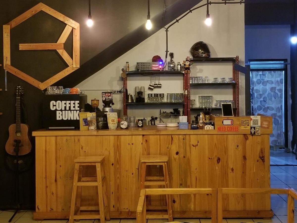 Coffeebunk Hostel Tangerang Zewnętrze zdjęcie
