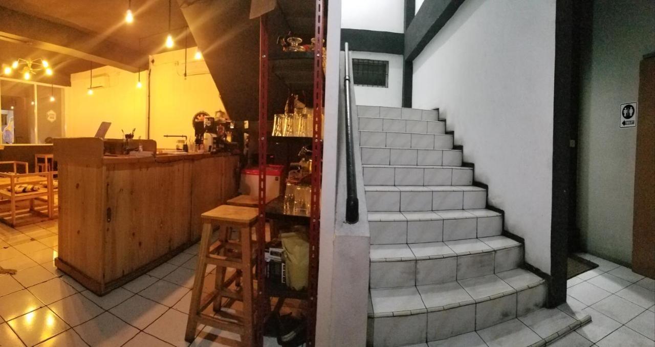 Coffeebunk Hostel Tangerang Zewnętrze zdjęcie